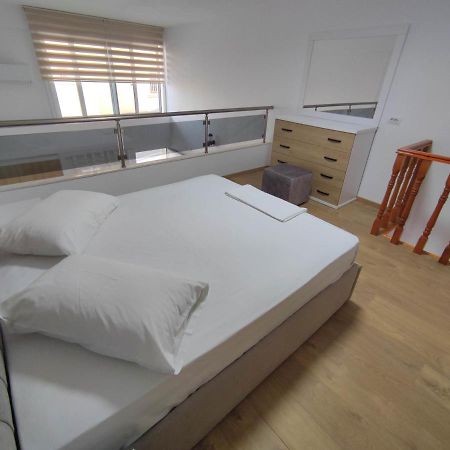 Rose Apartment ซารานเดอ ภายนอก รูปภาพ