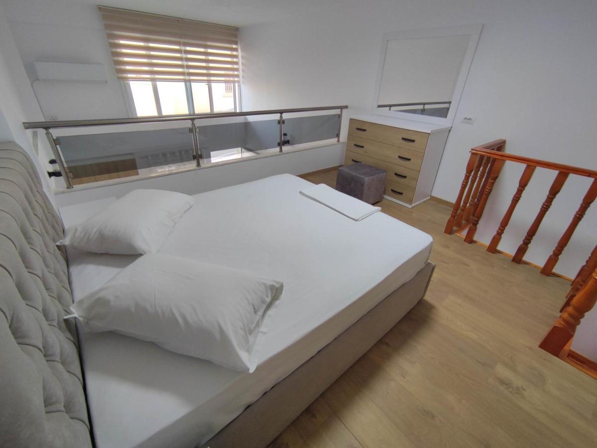 Rose Apartment ซารานเดอ ภายนอก รูปภาพ