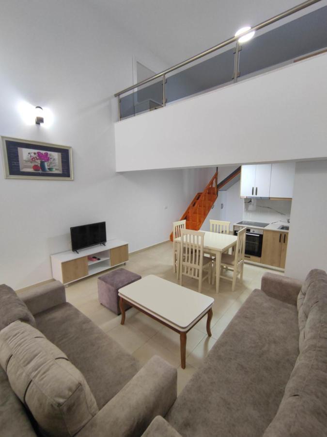 Rose Apartment ซารานเดอ ภายนอก รูปภาพ