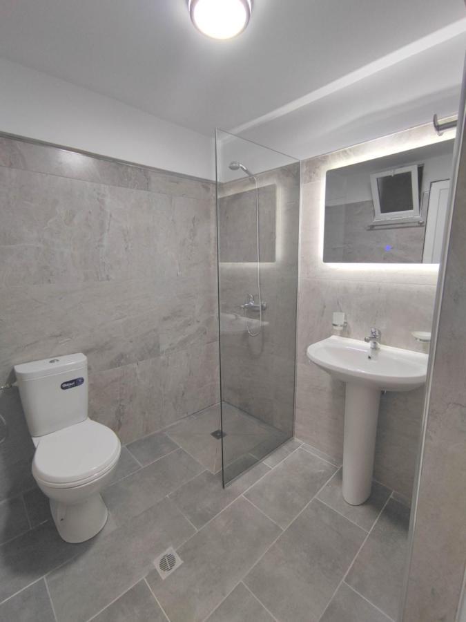 Rose Apartment ซารานเดอ ภายนอก รูปภาพ