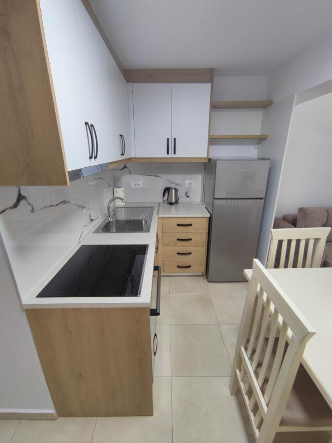 Rose Apartment ซารานเดอ ภายนอก รูปภาพ
