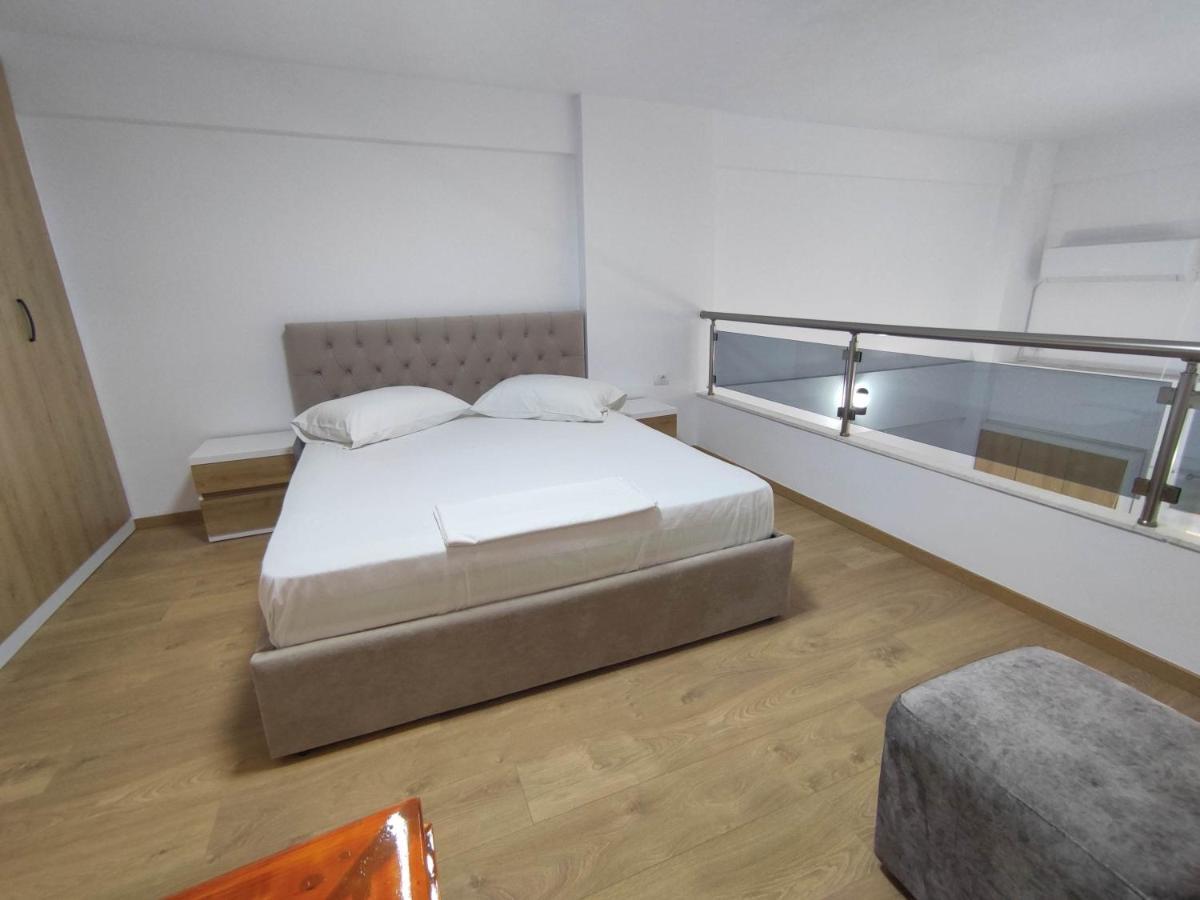 Rose Apartment ซารานเดอ ภายนอก รูปภาพ
